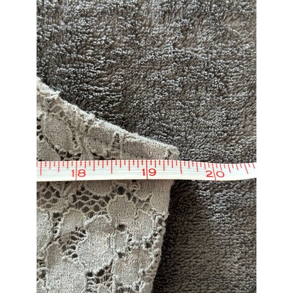 Lane Bryant Womens Lace Gray Sleeveless Tank Top With Scoop Neckline size 14-16 - Picture 6 of 7